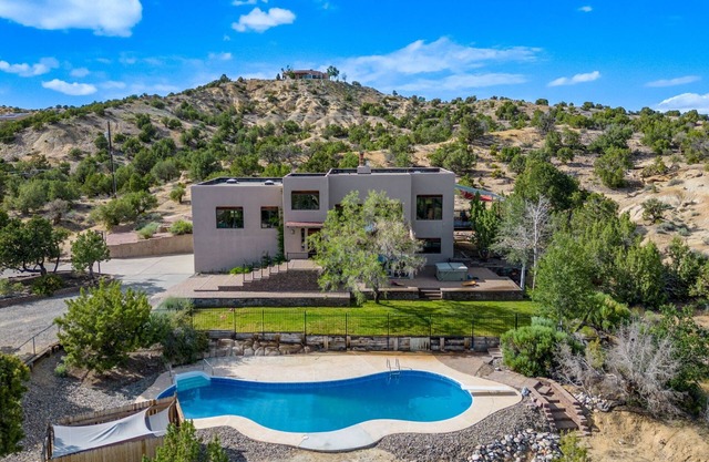 La Adventura - Direct Access to Public Land- Pool- City Limits