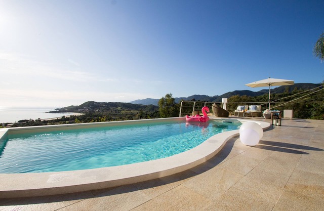 LA BAIA HOUSE - ELEGANT HOUSE WITH PANORAMIC VIEW ON THE BEACH OF FOXI MANNA
