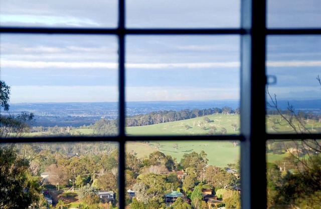 La Cachette in Upwey | 3BR Retreat with Mountain Views