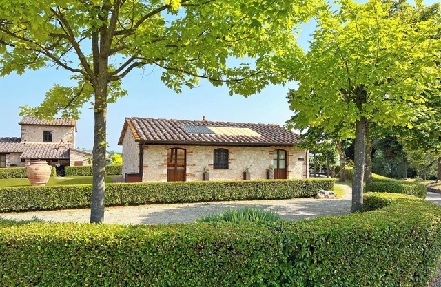 La Capannina avec vue sur les vertes collines toscanes