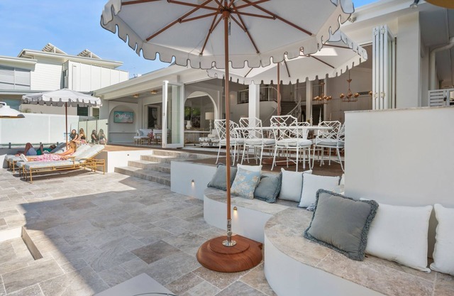 La Casa Blanca - A short stroll to the famous Hastings Street