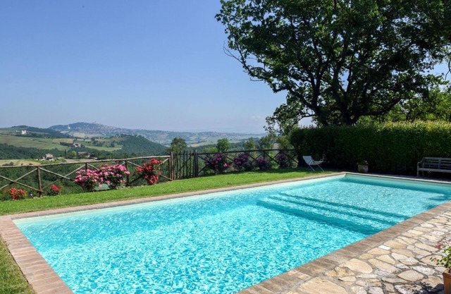 La Cornucopia - Five Bedroom Villa, Sleeps 10