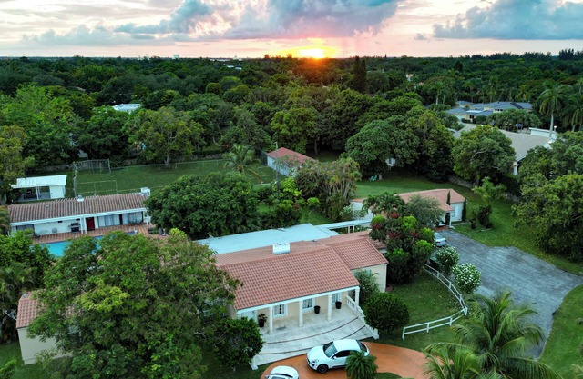 La Finca Miami by SoFla Vacations