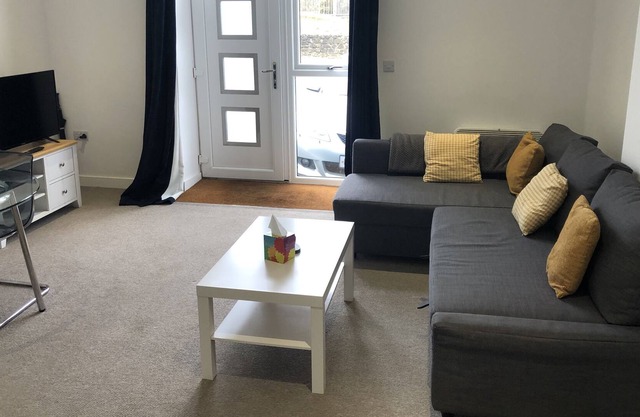 La Fontaine Court Apartments by Aldershot Short Stays