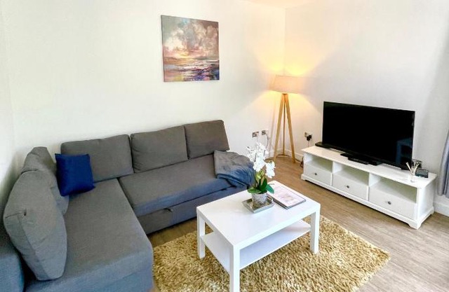 La Fontaine Court Apartments - Aldershot