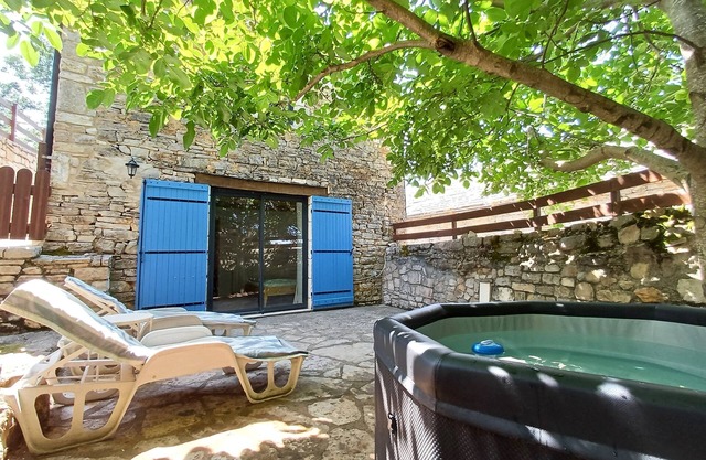 La Grange du Méjean, gîte de France 4 épis SAUNA+SPA sur le Causse Méjean