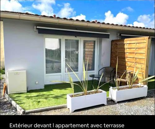 La loge de Gustave, studio avec wifi et une place de parking privatif