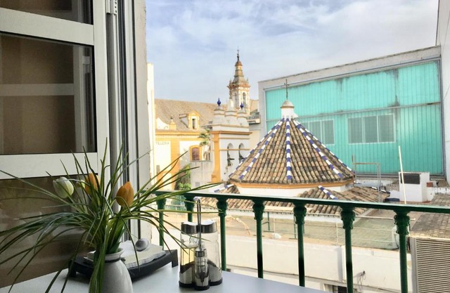 La Maestranza Apartment Rooms