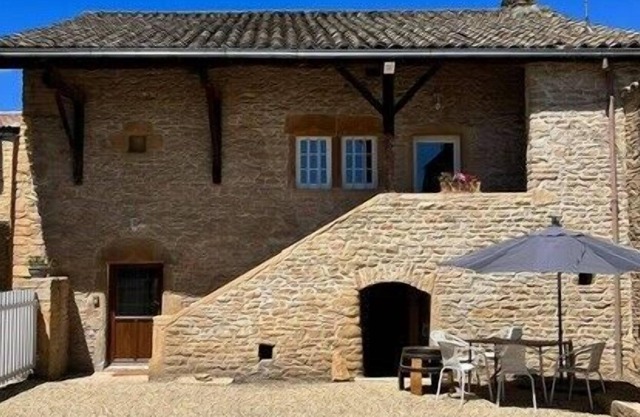 La Maison du Puy à Chaintré pour 4 personnes