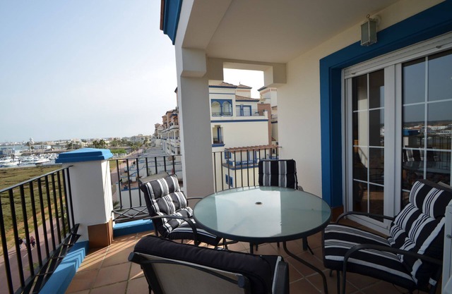 LA MARINA 3, 8 - Une Chambre Appartement, Couchages 3