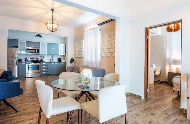La Mona Suites 3 Bedroom Apartment