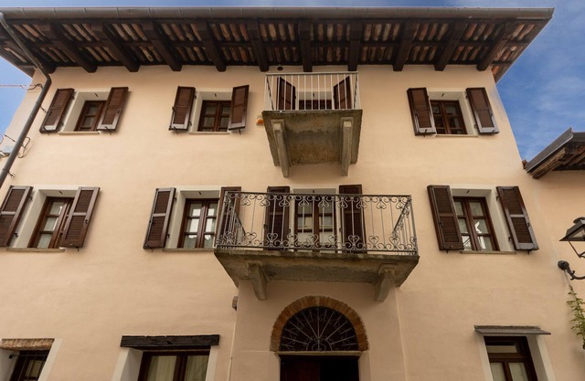 La Morra Flat, Combinazione di 5 Appartamenti Individuali