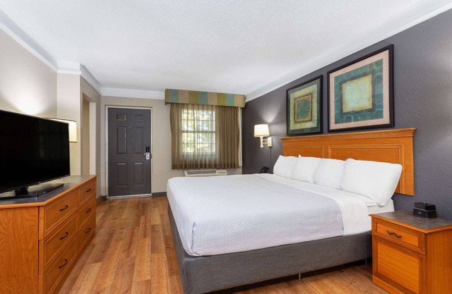 La Quinta Inn by Wyndham Pensacola