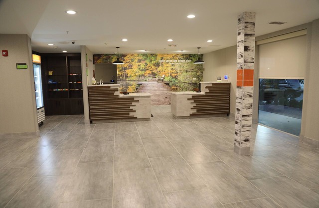 La Quinta Inn & Suites by Wyndham Montgomery