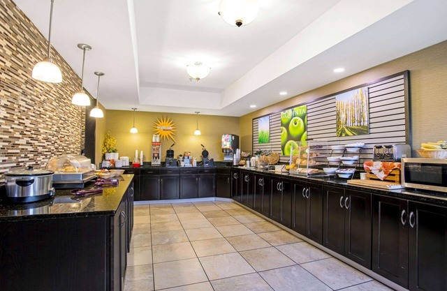 La Quinta Inn & Suites by Wyndham Lexington South / Hamburg