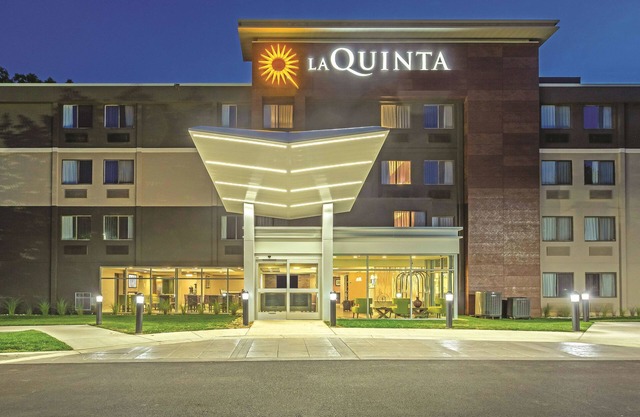 La Quinta Inn & Suites by Wyndham Columbia / Fort Meade