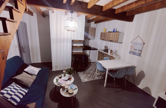 La Rochelle proche plage et Vieux port Duplex 4 personnes parking gratuit