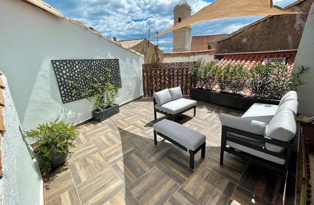 Maison climatisée, grande terrasse en coeur de ville