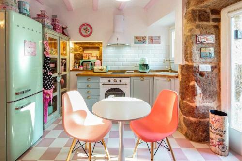 La Suite Años 50 La casa Barbie Bañera, chimenea