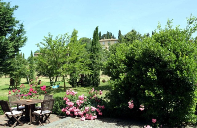 La Villa, a charming villa with swimming pool