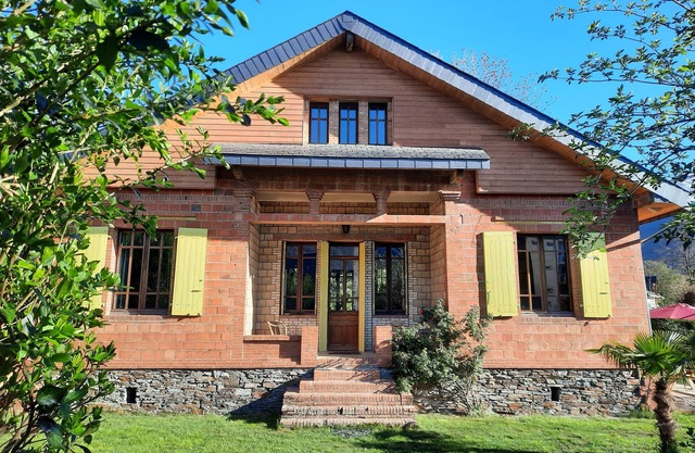 La Villa Luchonnaise, 5mn du Centre ville, Télécabine et Thermes.