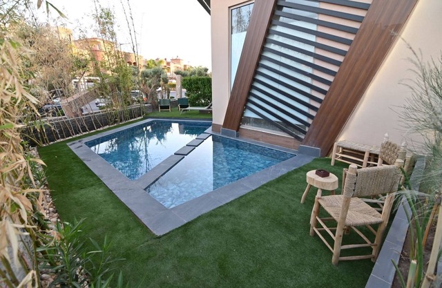 La villa luxury suites