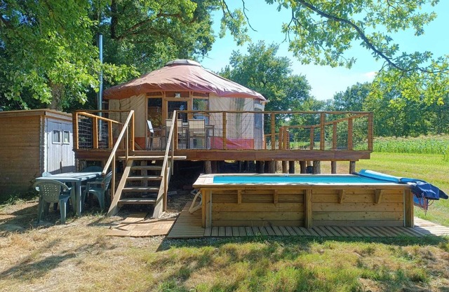 La yourte du temps présent, an unusual rental!
