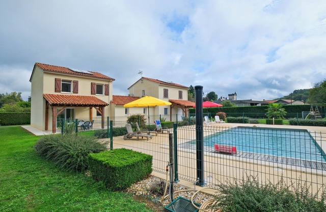 Maison de vacances 'L'Ajuda Avec Piscine Et Clim' avec piscine partagée, Wi-Fi et climatisation