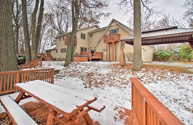Lake Access, Hot Tub & 2 Decks: Ortonville Retreat