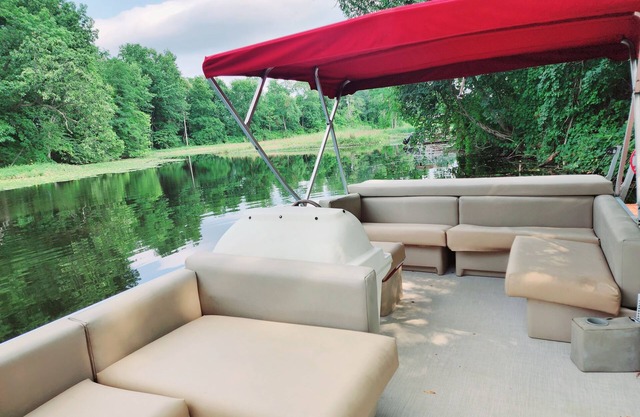 Lake Front 5 Bedroom Home with Private Yard