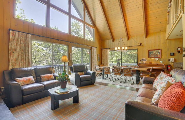 Lake Arrowhead House - 5 minutes à pied du lac!