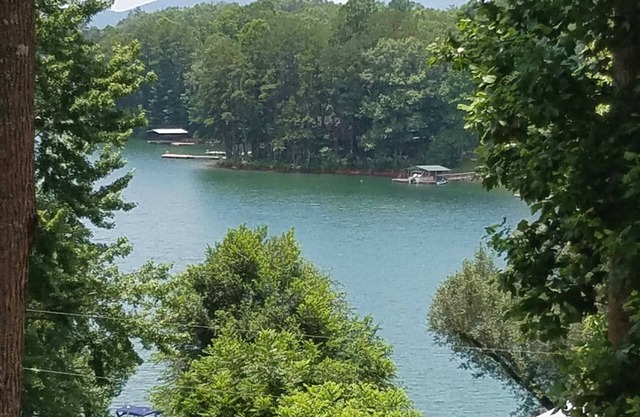 Septembre nuits profiter. 89 $ Lac Chatuge Cottages - Retraite Redbud - WIFI GRATUIT!