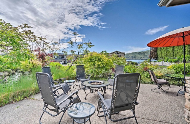 Lake Chelan Home w/ Boat Dock & Slip