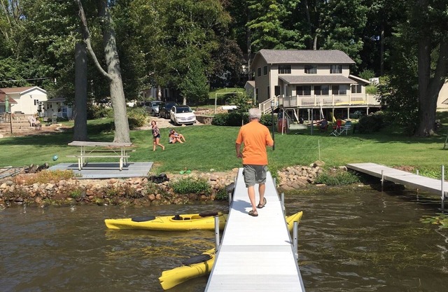Lake Cottage on Big Long Lake!!