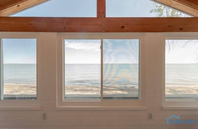 Lake Erie beachfront cottage