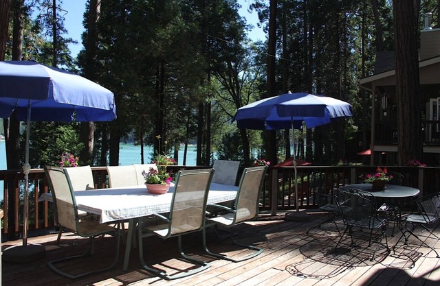 Cabin Lake Front avec Bateau patinage Belle Lac Basse