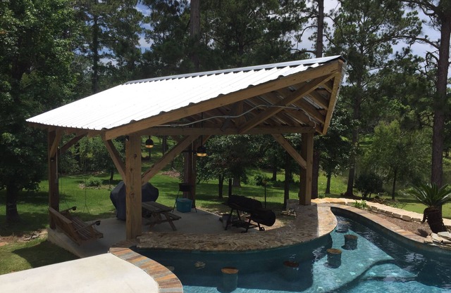 Maison au bord du lac avec piscine!