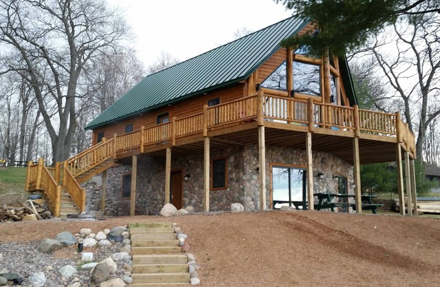 Cabin Lake Front Connexion avec de belles vues