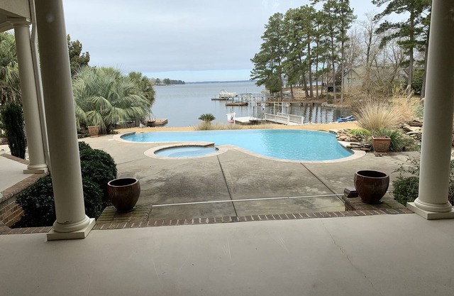 Lake Front Mansion on Lake Murray!