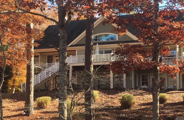 Macon Memories- Superbe maison de vacances familiale de luxe, crique principale w / sundeck