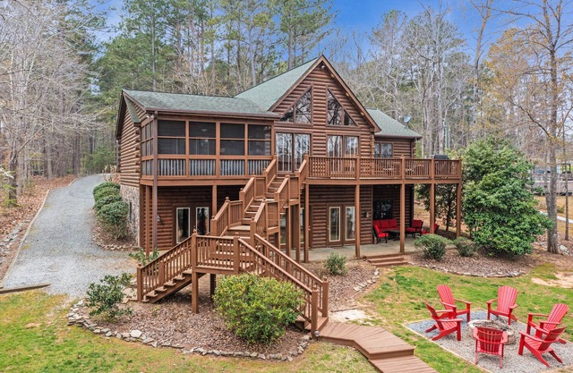 Lake Gaston Waterfront Log Cabin