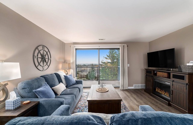 ❦ Magnifique condo sur le parcours de golf avec vue sur le lac