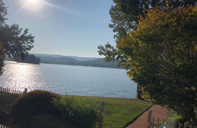 Maison de pêcheurs de Lake Guntersville avec quai