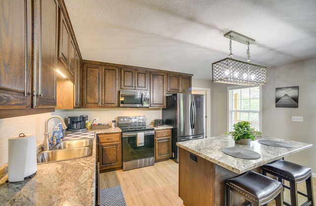 Lake Guntersville Vacation Rental w/ Fire Pit