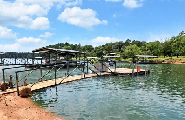 Lake Haven Escape and Retreat
