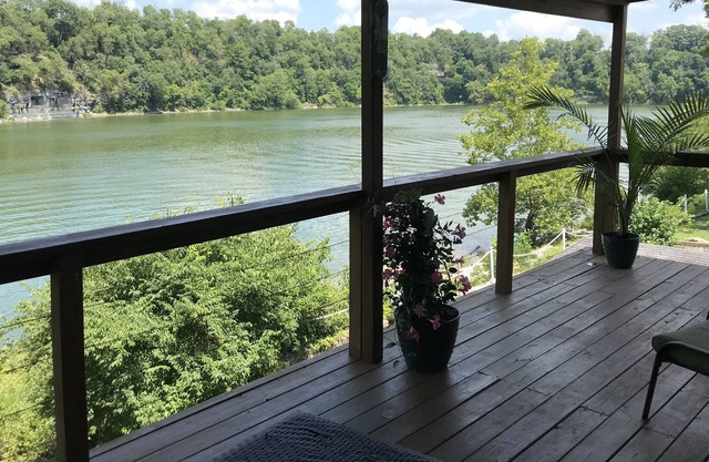 Lake Herrington Living