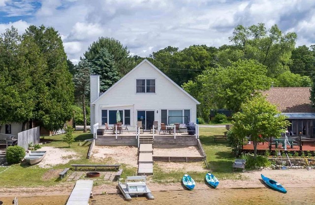PLUS NOUVEAU Muskegon Lakefront Home-RÉSERVATION SEMAINES ÉTÉ 2020