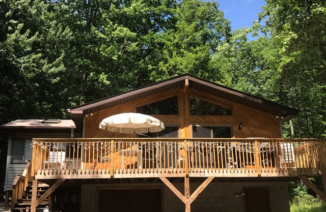 Lake House sur le lac Wallenpaupack, quai de bateau inclus, Accueil a WiFi 3 BDRM's 2b's