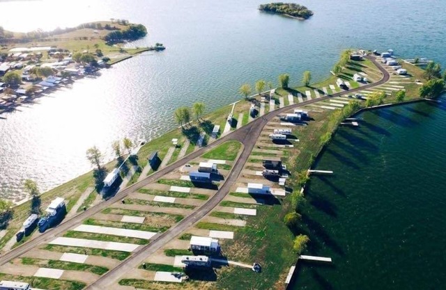 Lake Life 145 @ Peninsula Point