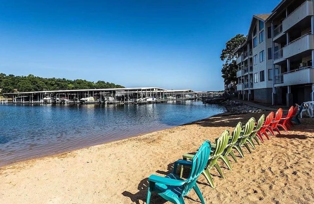 Lake Life Reimagined - best location on the lake, Osage Beach 21mm!